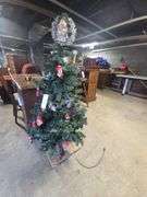Decorated Christmas Tree on Platform (Approx. 4' Tall)