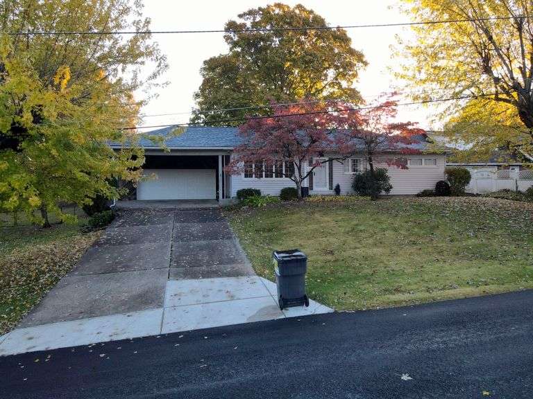 Ranch Home on City Lot