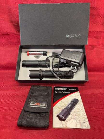 NexTorch Flashlight Model P3 w/Charger in Box-Black