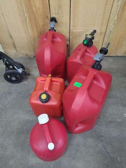 5 Gas Cans