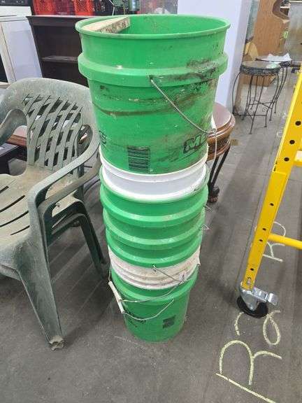 5 Gallon Buckets (Qty. 7)