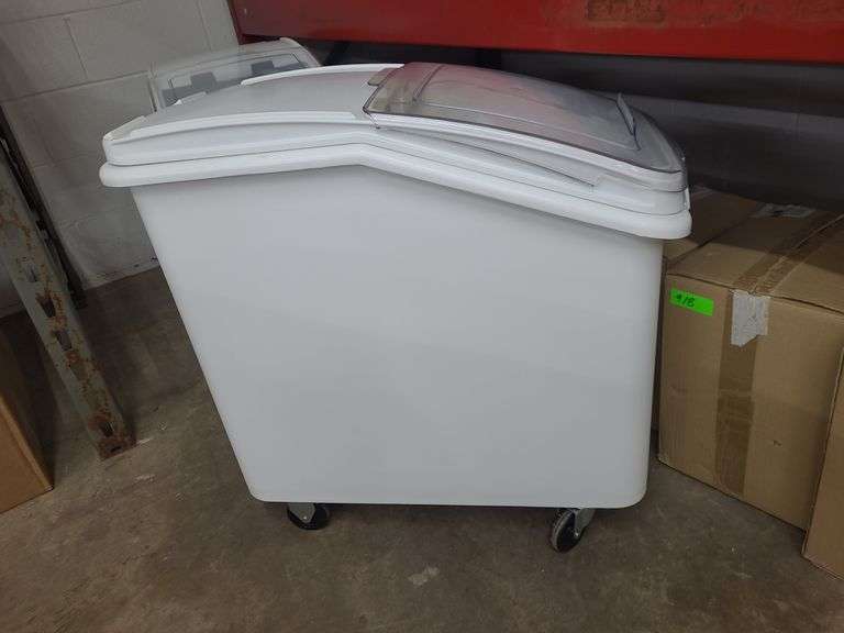Rubbermaid Ingredients Bin