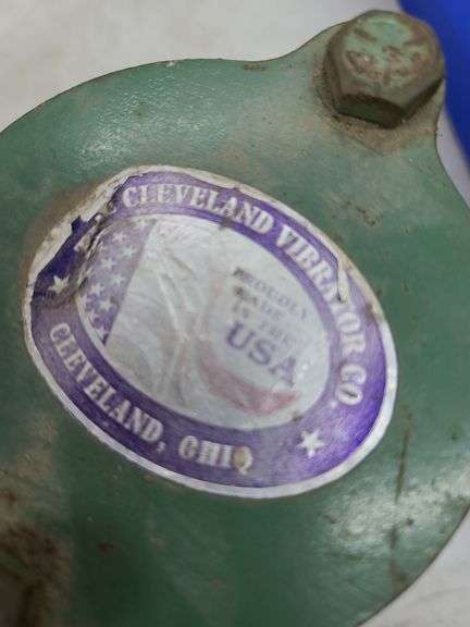 Heavy Duty Cleveland Vibrator (untested)