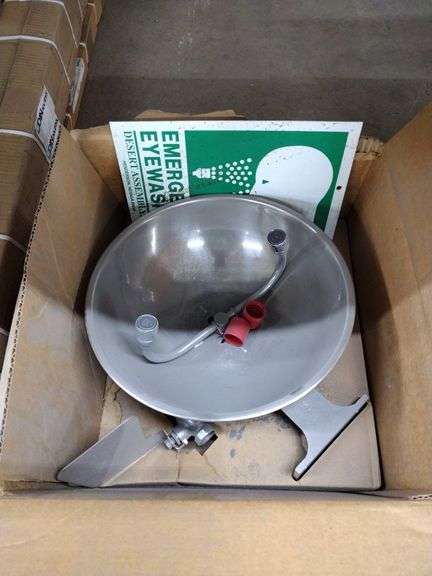 NIB Emergency Eye Wash Station