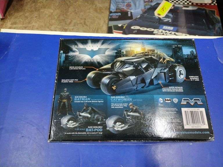 The Dark Knight Trilogy Batmobile 1:25 Scale Plastic Assembly Kit ...