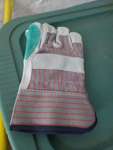 Box of Assorted Gloves
