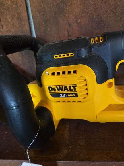 DeWalt 20V Trimmer W/ Battery & Charger Untested