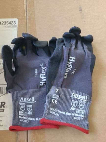 Box of Size 7 Hyflex Ansell Gloves