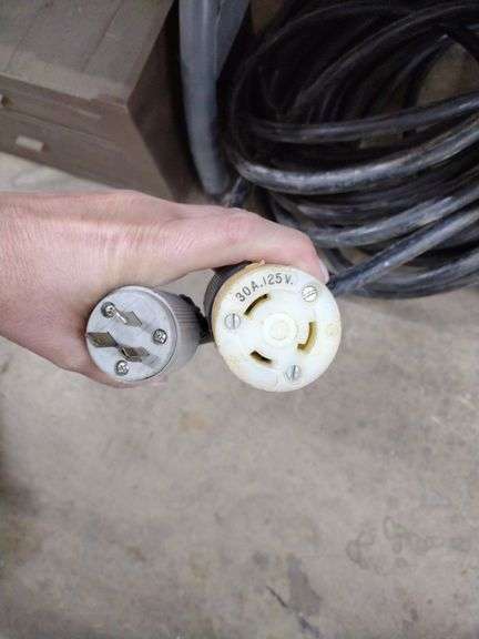 Heavy Duty Extension Cord Approx 20' with Conversion Outlet