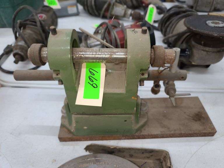 End Mill Cutter, Roller Steady Rest, Rivelica Out Lock Chuck, Mill Crank, Collett, and Accessories