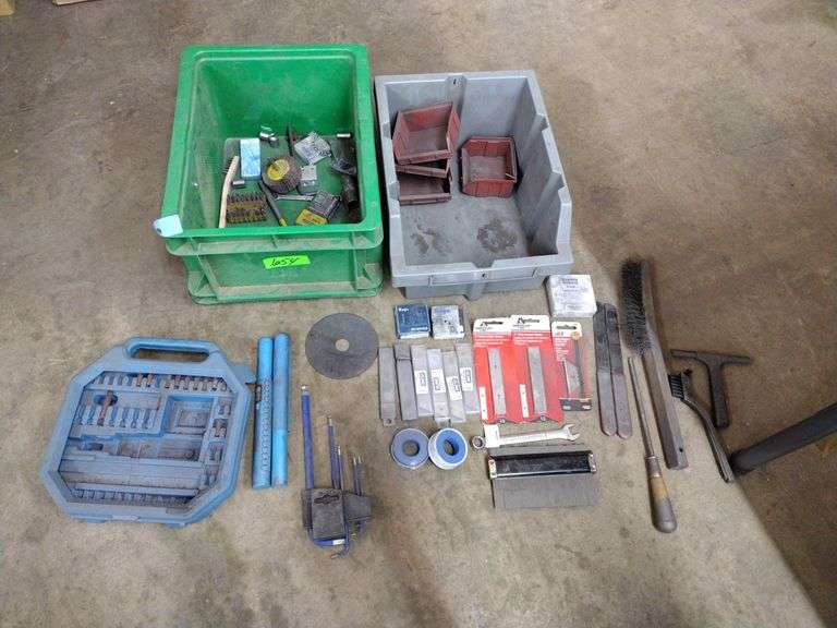NIB Snap Blades, Scraper Blades & Utility Blades, Wire Brushes, Drill Bits, Plastic Tubs