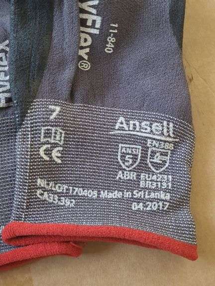Box of Size 7 Hyflex Ansell Gloves