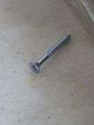 Approx. 100 Wood Screws
