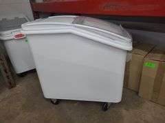 Rubbermaid Ingredients Bin