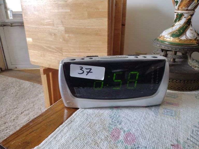 Clock Radio