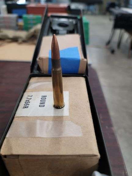 300 rnds of 303 Brit in metal ammo can