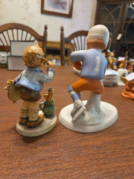 2 Goebel Figurines The Artist-Amerikids