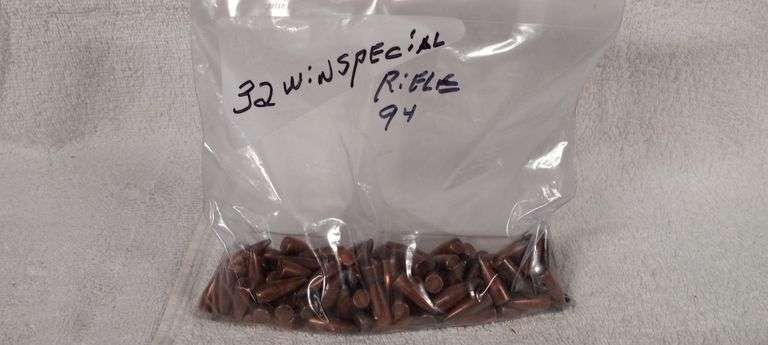 Bag of 32 spl bullets
