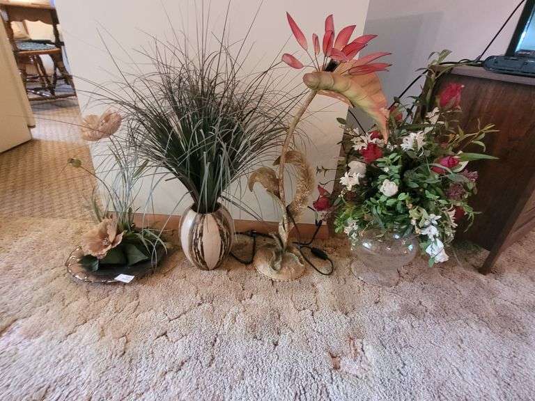 4 Decorative Plants