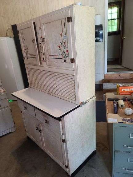 Vintage Two-Piece Hoosier Cabinet, Porcelain Top Bottom with Roll-Up Pantry, Bread Box and Flour Chute and Sifter, Approx. 69x40x23
