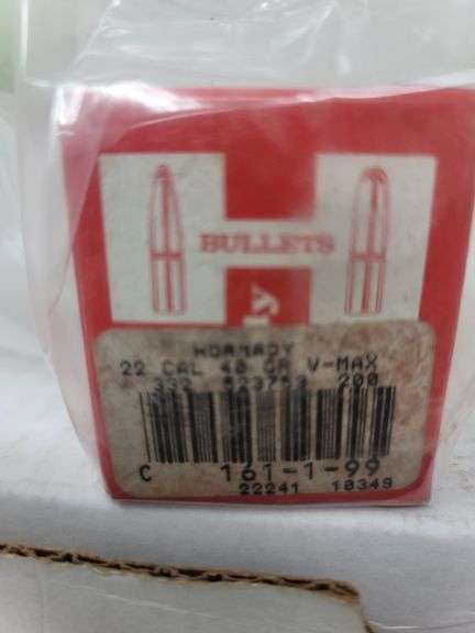 Box of 100 Hornady .224 40gr V-Max bullets