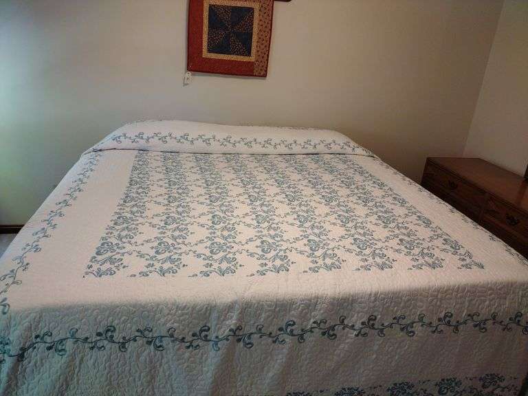 King Size Bedspread - Commercially Made