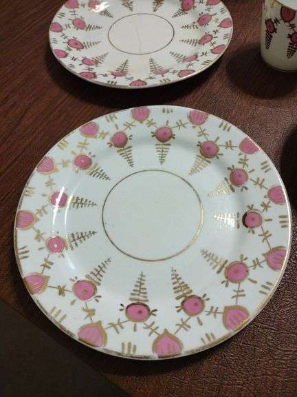 8 PCs Vintage China