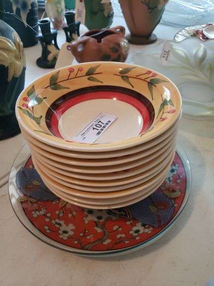 10 Royal Norfolk Bowls & 2 Decorative Plates