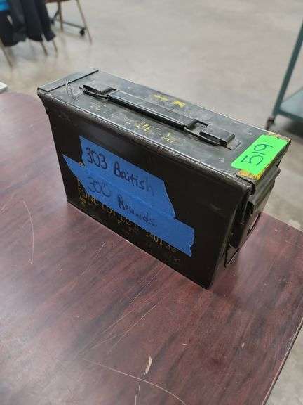 300 rnds of 303 Brit in metal ammo can