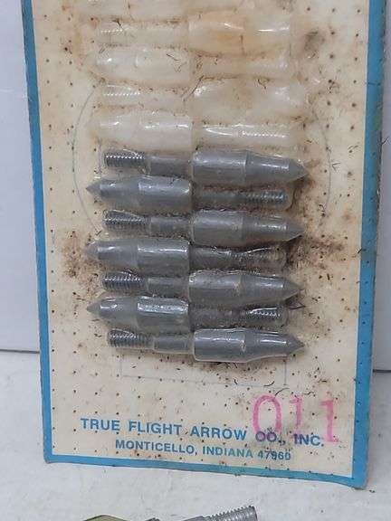 Assorted arrow tips