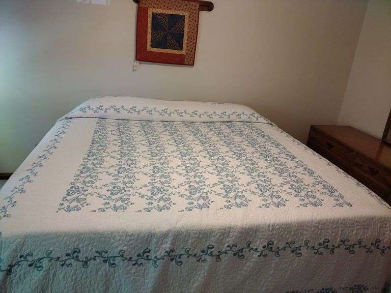 King Size Bedspread - Commercially Made