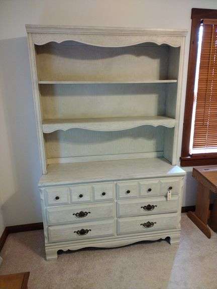 Wooden Dresser Approx 48"x74"x 18".  Six Drawers