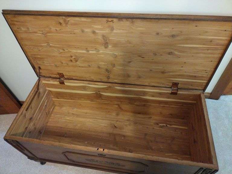 Antique Cedar Chest Approx 44"x20"x19"
