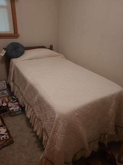 Twin Sized Bedframe
