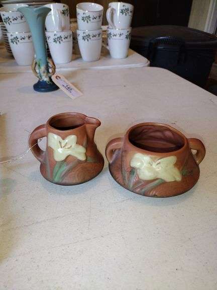 Roseville Pottery Zephyr Lily Creamer & Sugar Bowl