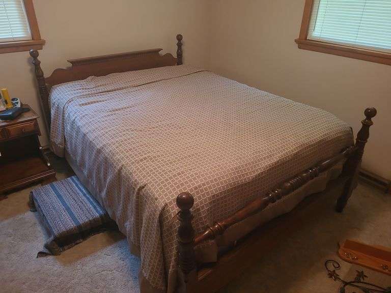 Approx. Queen Sized Bedframe