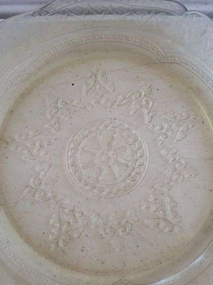 Vintage Federal Glass Patrician Spoke Plate