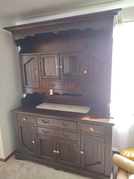 Wooden 2-Pc Hutch Approx 80"x20"x81"