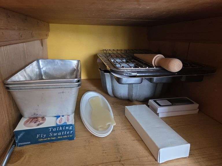 Baking Pans, Talking Fly Swatter, Lighted Magnifiers, Light