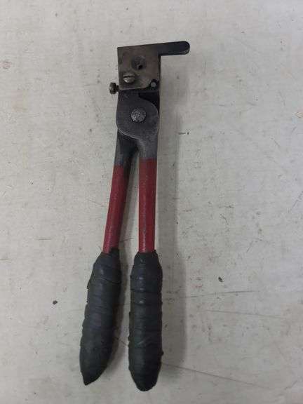 Round ball bullet mould