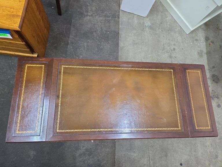 Leather Top Drop Leaf Ends Coffee Table- Approx 3' x 21" x 15" Tall- Ec. Drop Leaf 9"