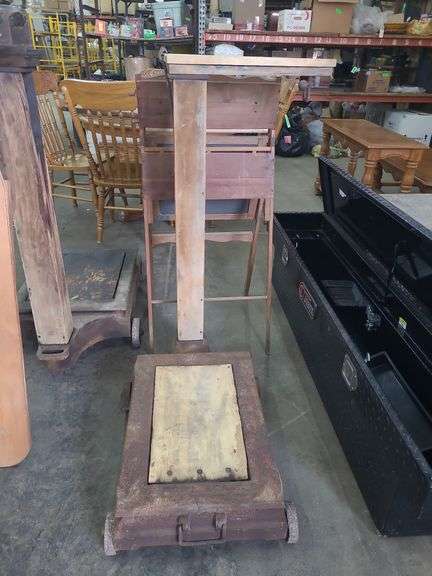 Antique "The Towe Scale" Platform Scale