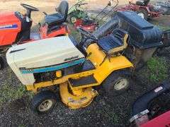 Cub Cadet 1320 Hydro Lawn Tractor 38in Deck, with Bagger System, Not Running