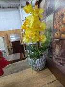 Baskets W/ Flowers, Wall Decorations, Wreath, Picture
