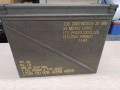Large ammo can for 20mm cartridges
