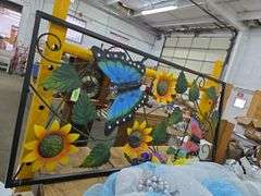 Baskets W/ Flowers, Wall Decorations, Wreath, Picture