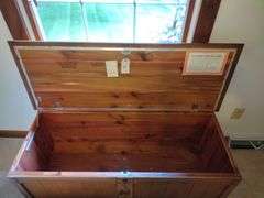 Lane Wooden Cedar Chest w/Key Approx 44 "x19"x17"