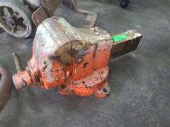 5" Vise, Pitchfork, & Wagon Wheel