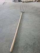 5" Vise, Pitchfork, & Wagon Wheel