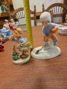 2 Goebel Figurines The Artist-Amerikids